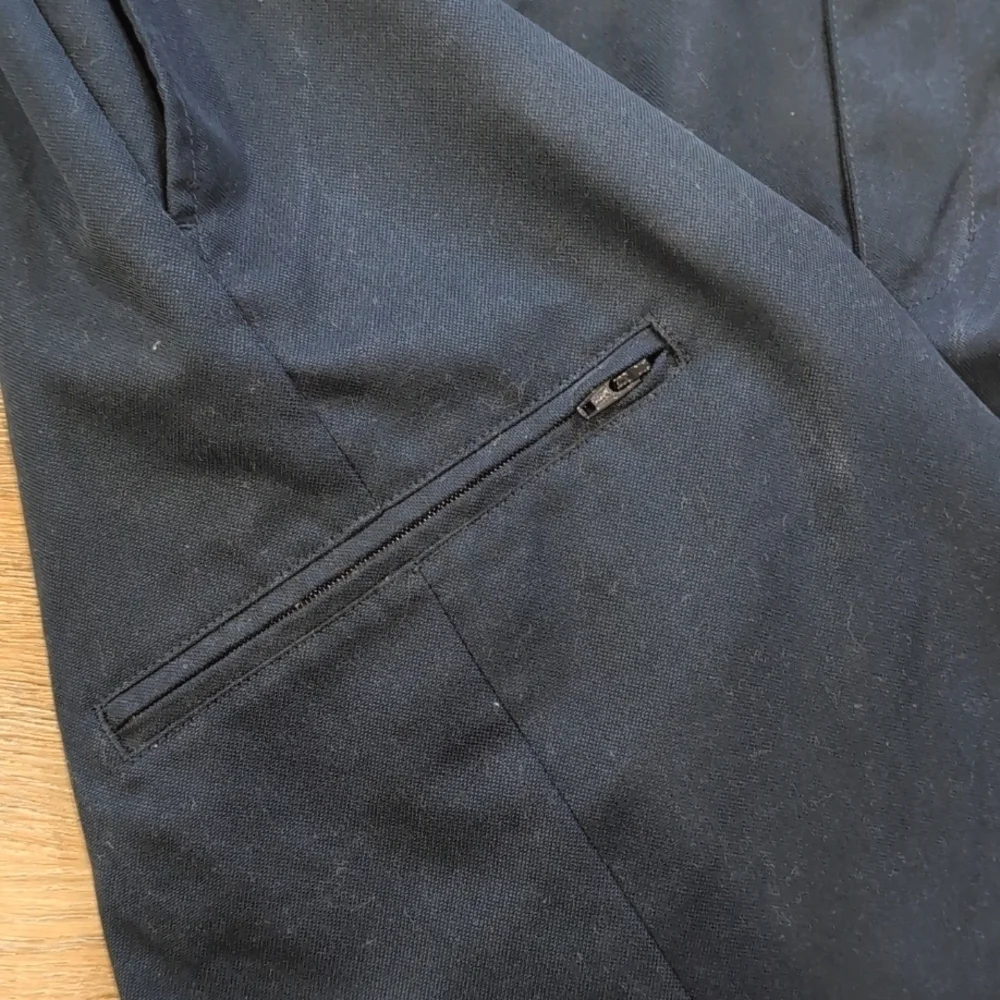 Champion Tour Navy Blue Golf Outdoor Shorts Zip Button w/ Belt Loops. Size 36